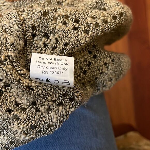 𝅺Selfie Couture Cardigan, SZ XS/S - Picture 9 of 9